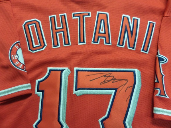 This mint red authentic gem comes signed on the back #17 by this freak of nature and talented star!  You might not ever see another like him in the MLB and guaranteed authentic. Get it now before he becomes and even bigger star if that's even possible!  RARE!
